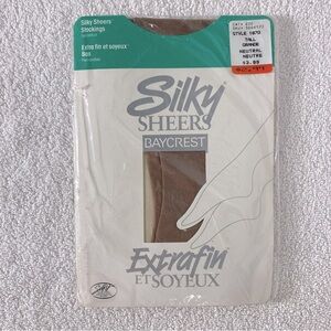 Vintage Baycrest Silky Sheers Pantyhose Stockings in Neutral Brown NWT